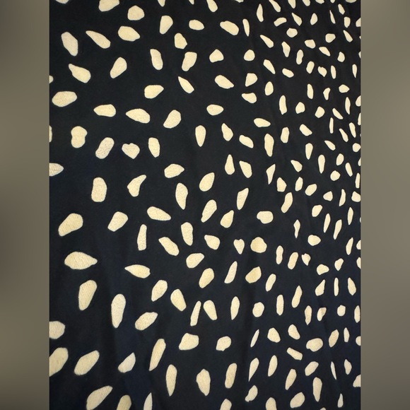 2 Women’s SHEIN Blue and Tan Patterned Blouse Size XL - Picture 6 of 15